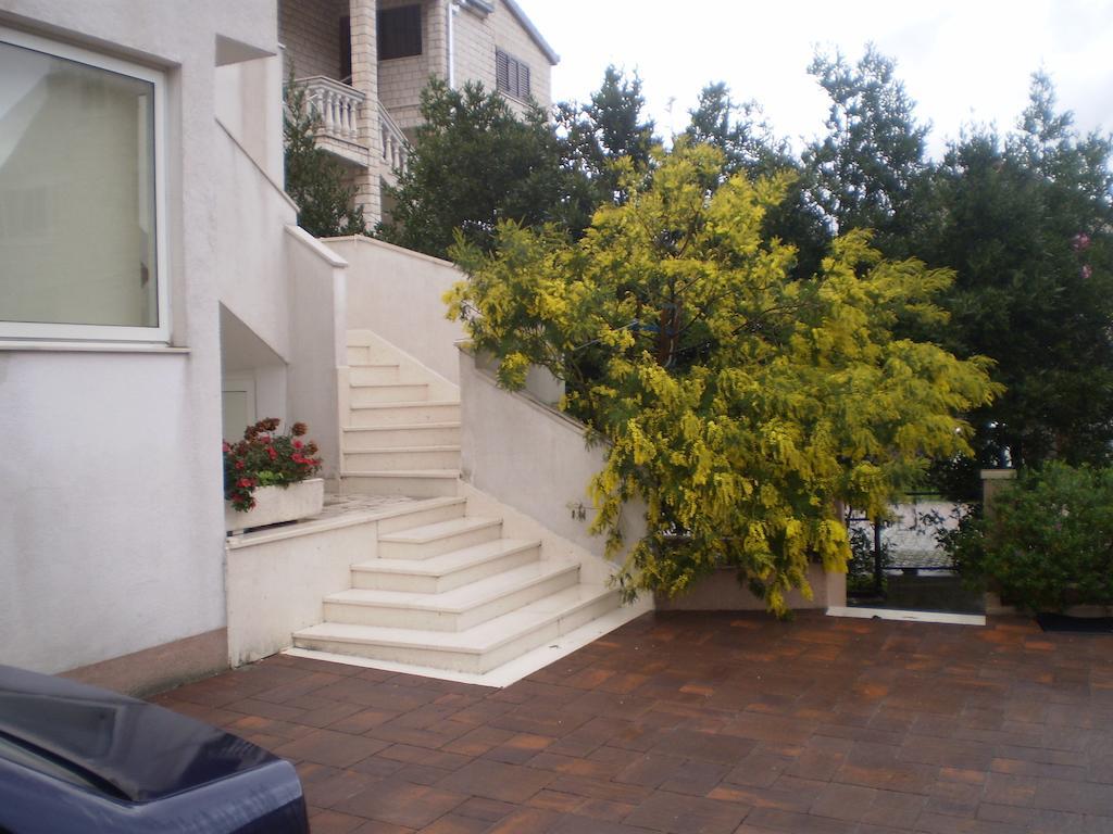 Apartments Kanajet Каштела Экстерьер фото